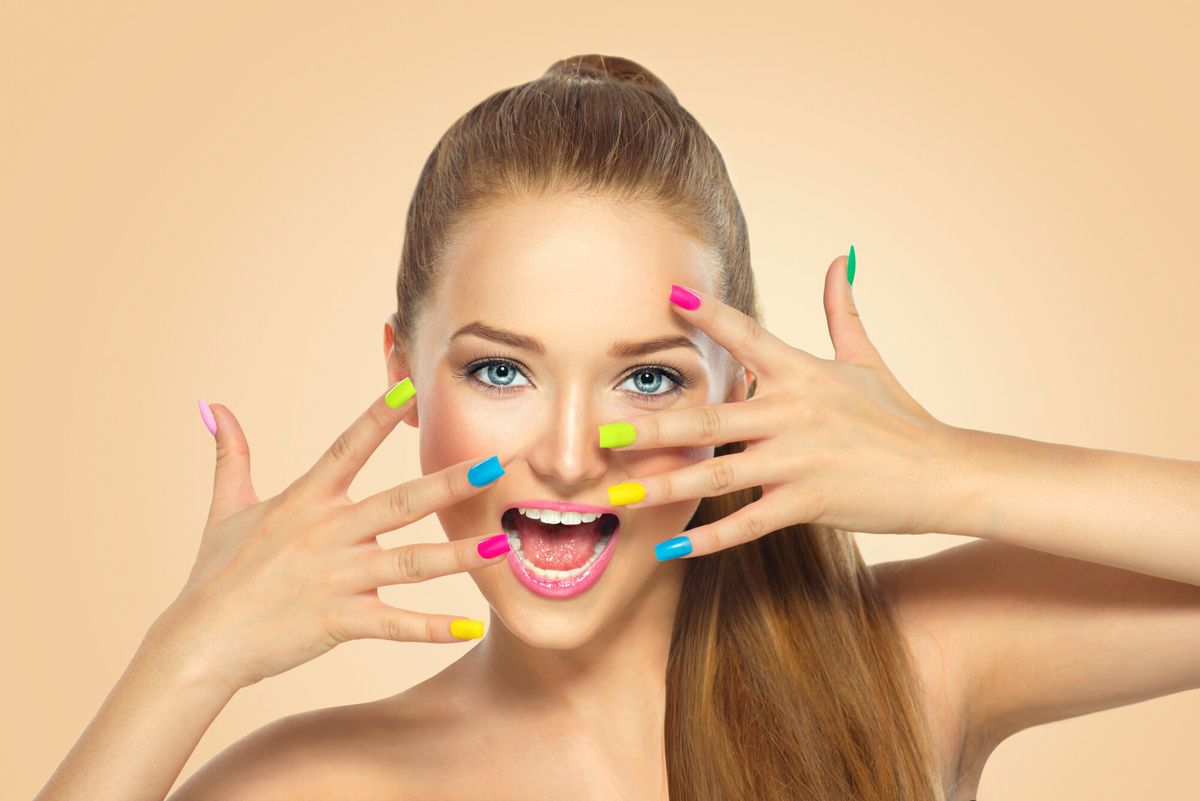 vernis-ongles-multicolores